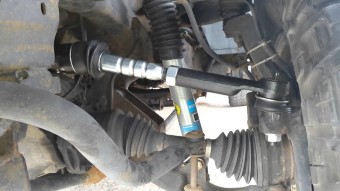 Chevy Silverado 2500 Tie rod