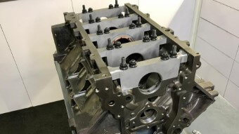 Chevy 4.8L engine block