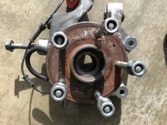 Chevy Camaro wheel hub