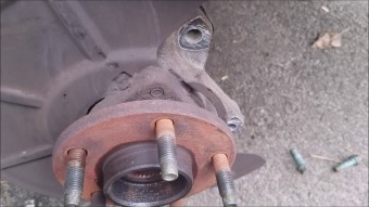 Chevy Malibu wheel hub